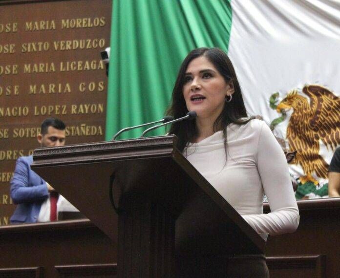 presentara-diana-espinoza-iniciativa-para-reformar-ley-de-turismo-de-michoacan-696x5694066966060372120726.jpg