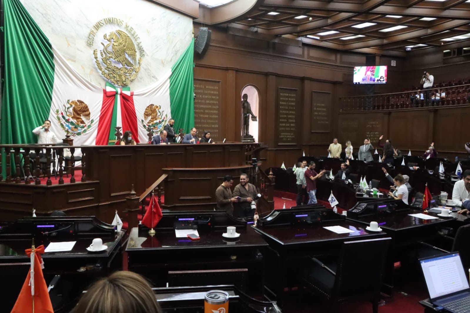 e9de9e85-a98e-4ac5-a3ea-d32fba8babca.jpg