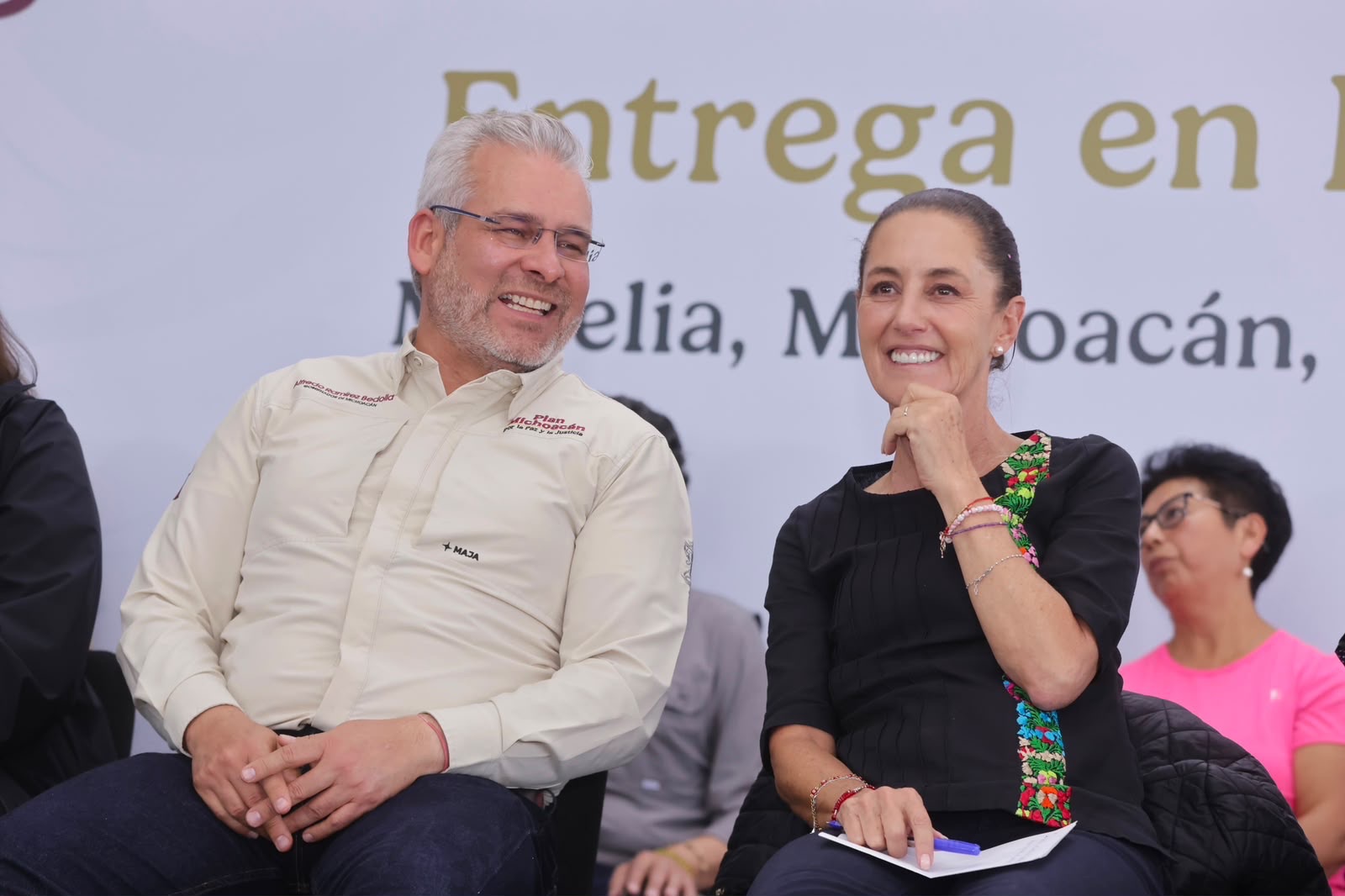 1e8272f0-c4e0-44f7-8d12-114efb9bfece.jpg